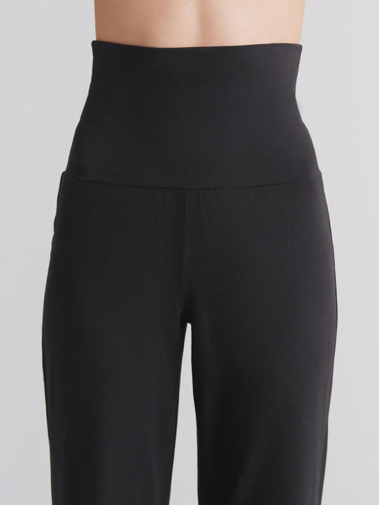 Leela Cotton 1726-021 | Damen Hose mit Umschlagbund - Schwarz Sonderangebot