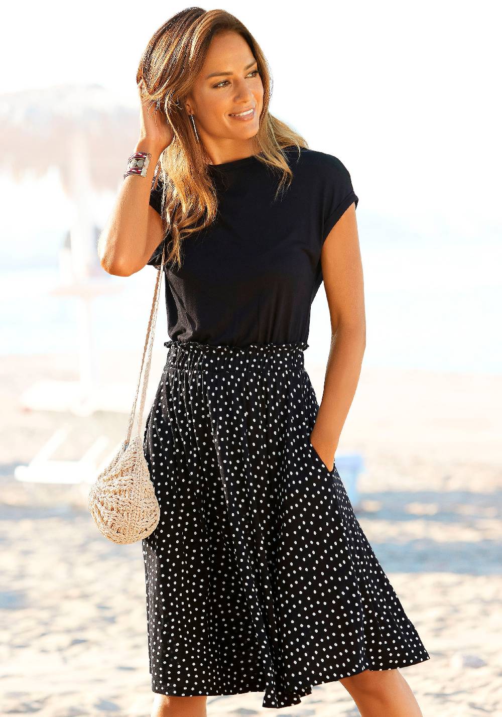 BEACH TIME Dress in Black Begrenzte Freigabe