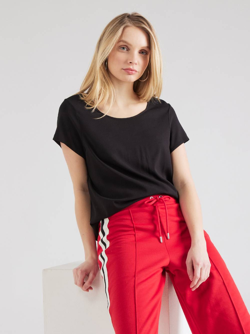 VERO MODA Shirt 'VMBella' in Black Günstig kaufen