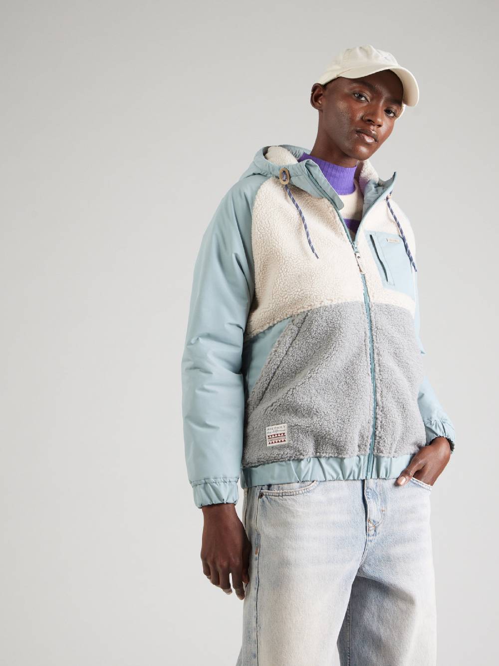 Iriedaily Between-Season Jacket 'Arctikmix' in Pastel Blue Fabrik Onlineshop