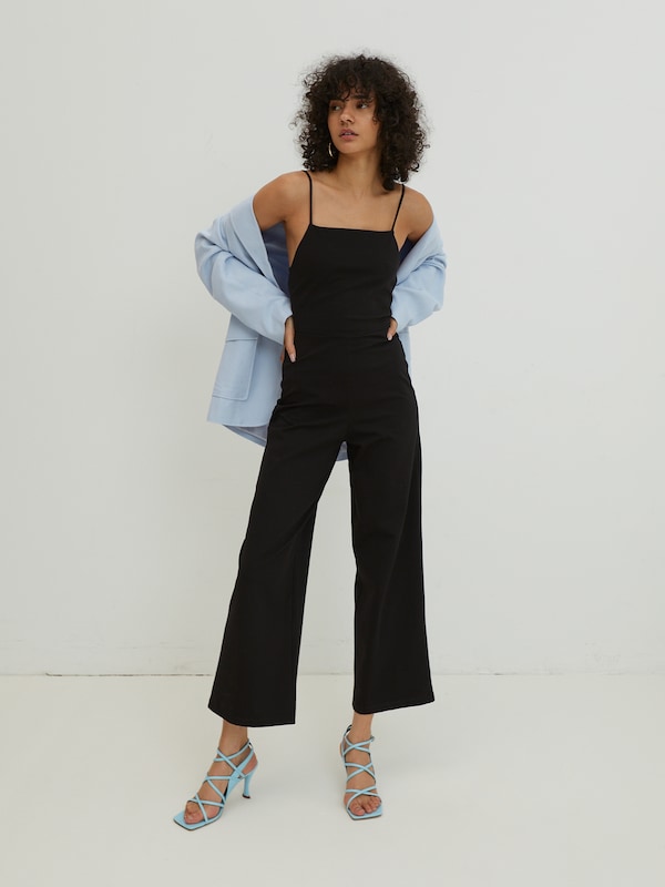 EDITED Jumpsuit 'Noor' in Black 50% Rabatt mit kostenlosem Versand