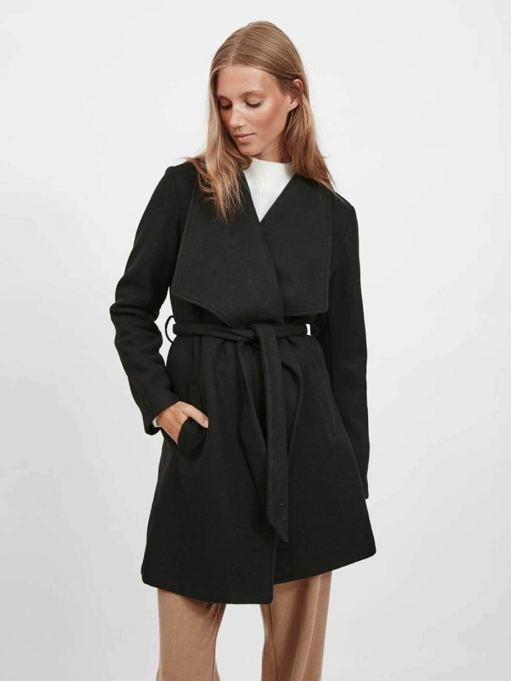 VILA Between-Seasons Coat 'Cooley' in Black Fabrikladen