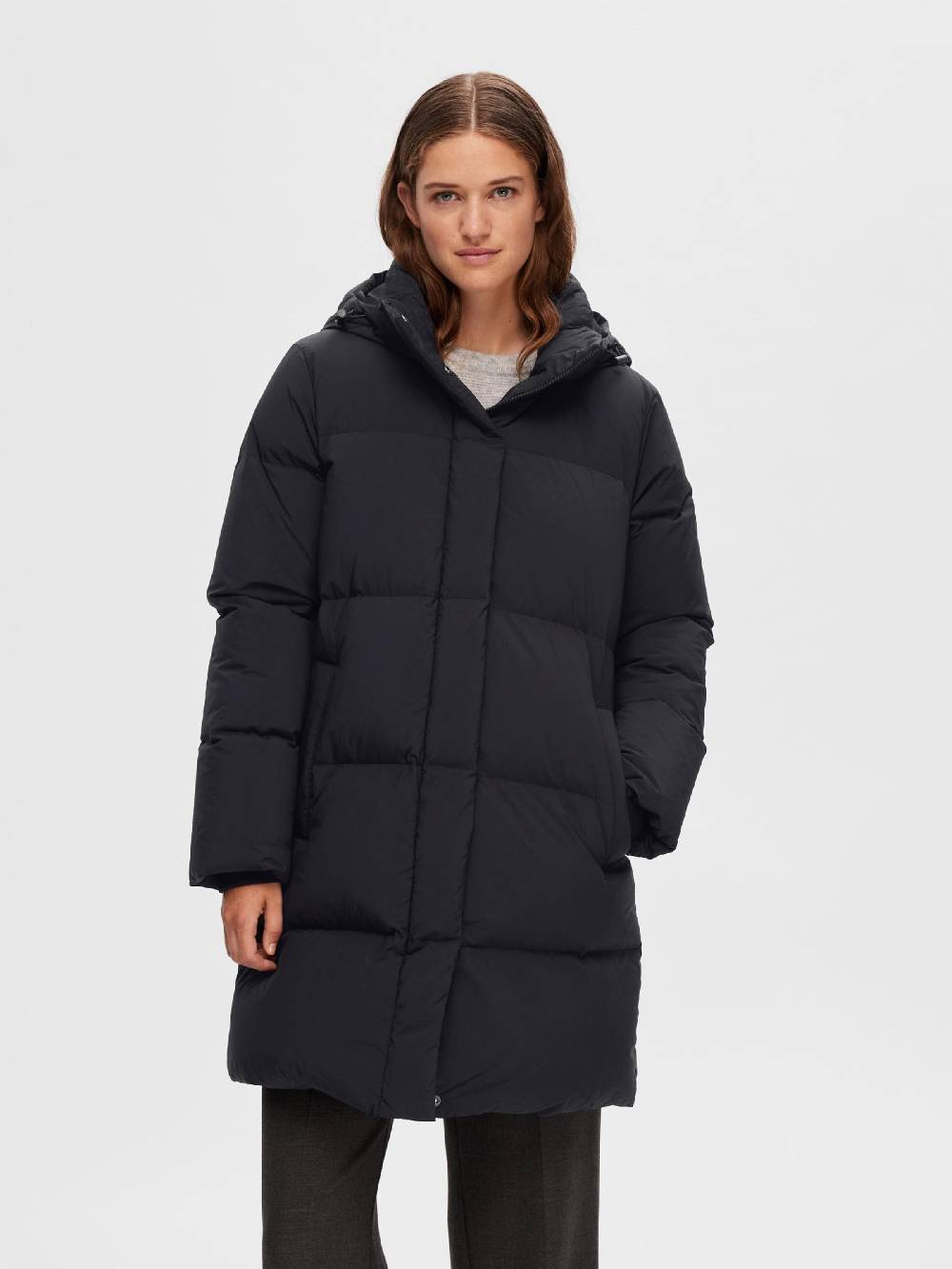 SELECTED FEMME Winter Coat 'Rigga' in Black Begrenzt auf 3 Tage