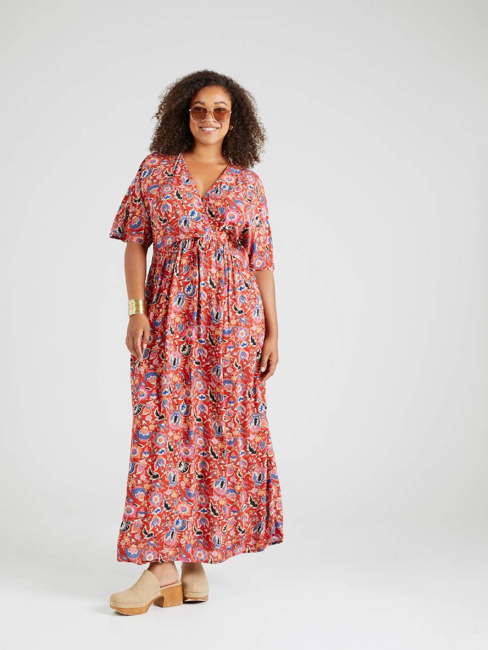 Vero Moda Curve Summer Dress 'VMCNANA' in Red Cyber Monday