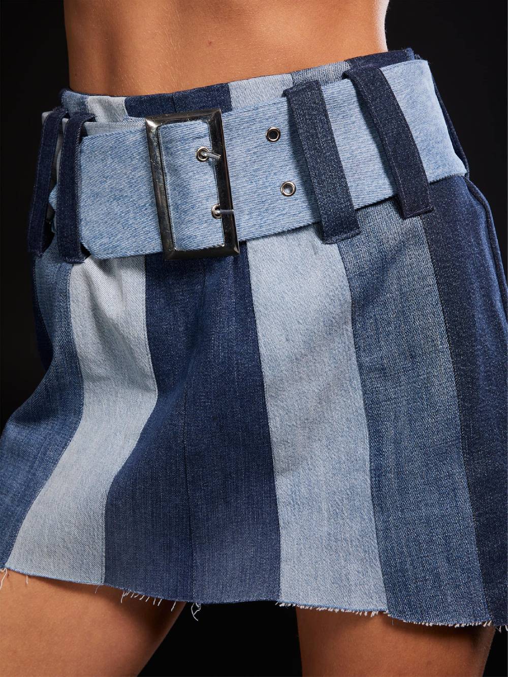 Bella x ABOUT YOU Skirt 'Upcycled' in Blue Günstiger Verkauf