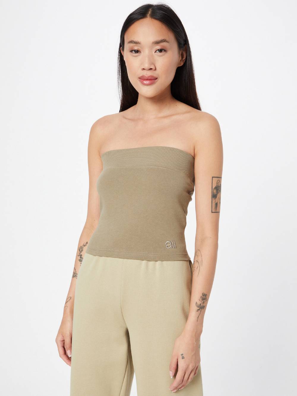 A LOT LESS Top in Olive Kostenloser Versand