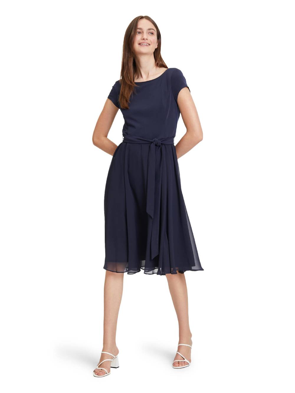 Vera Mont Cocktail Dress in Dark Blue Rabatte dieses Monats