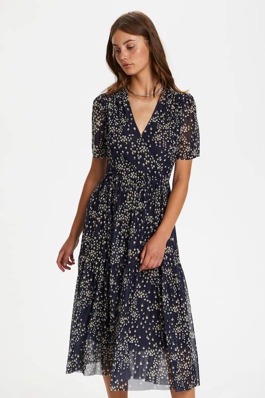 SOAKED IN LUXURY Dress 'Aldora' in Night Blue Neueste Mode