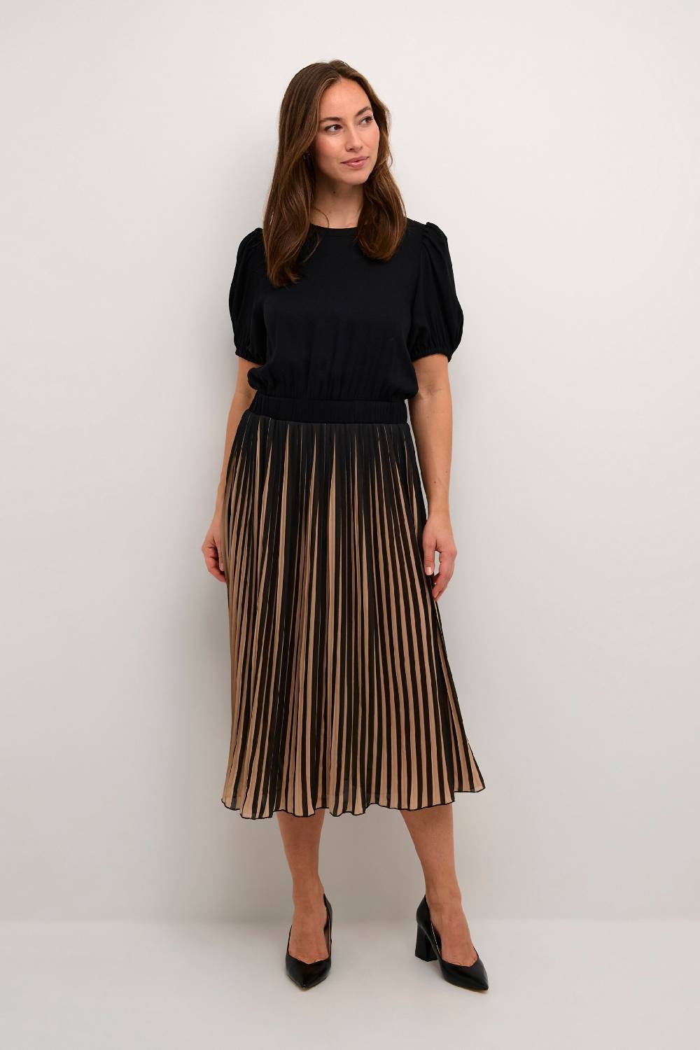 CULTURE Dress 'Carly' in Black Sonderangebote