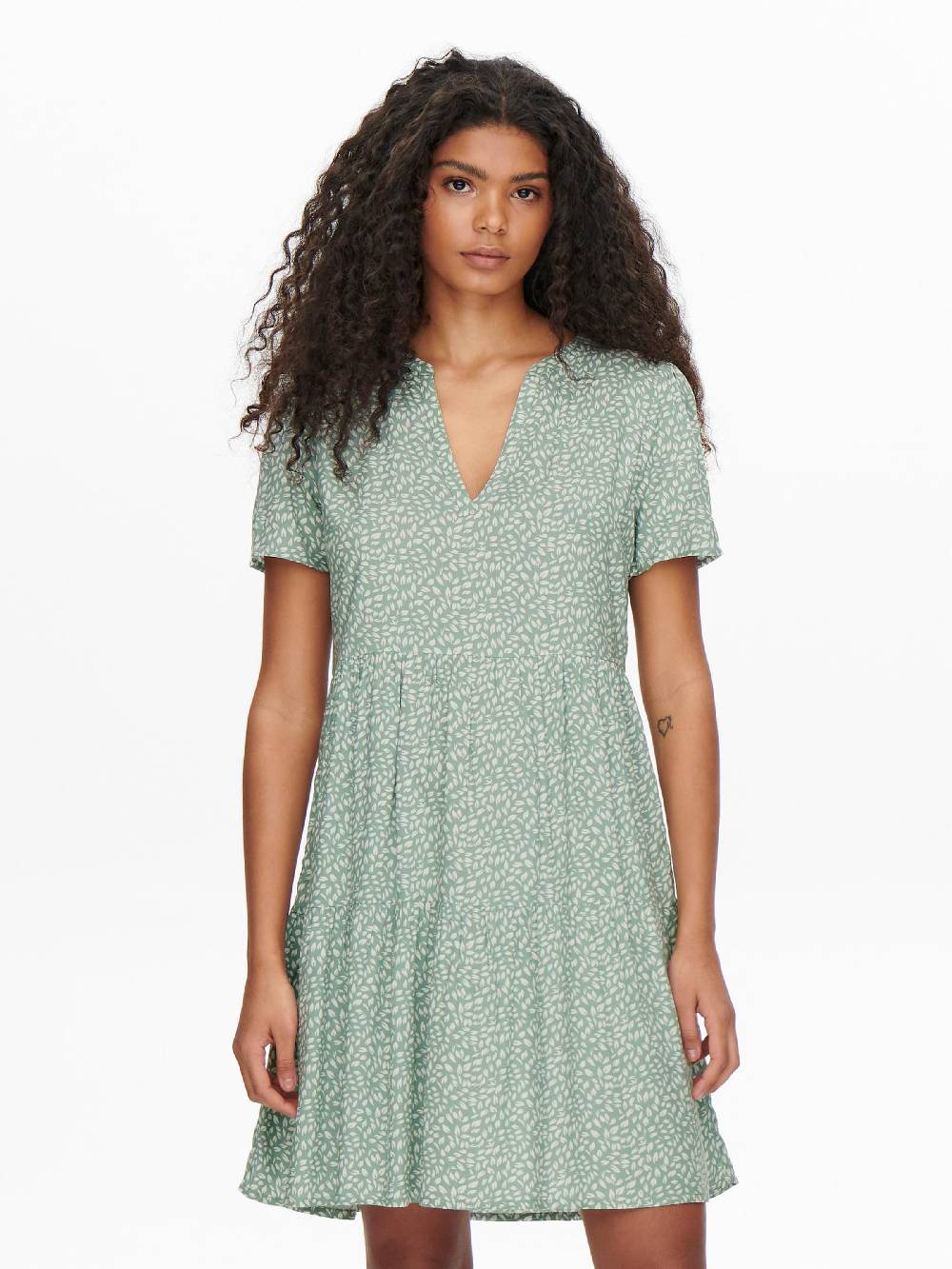 ONLY Dress 'ONLZally' in Pastel Green Bis zu 50% Rabatt