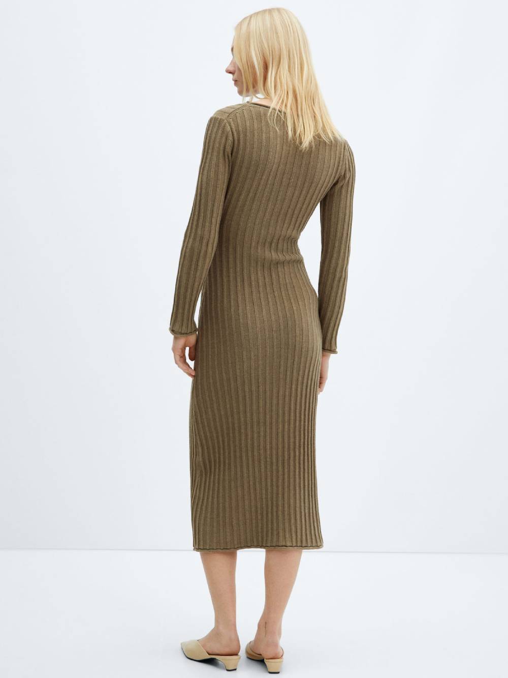 MANGO Knitted dress 'Africa' in Khaki Blitzverkäufe
