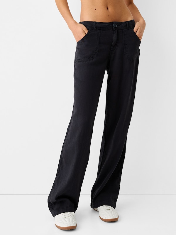 Bershka Loose fit Pants in Black Discount Store für neue Produkte