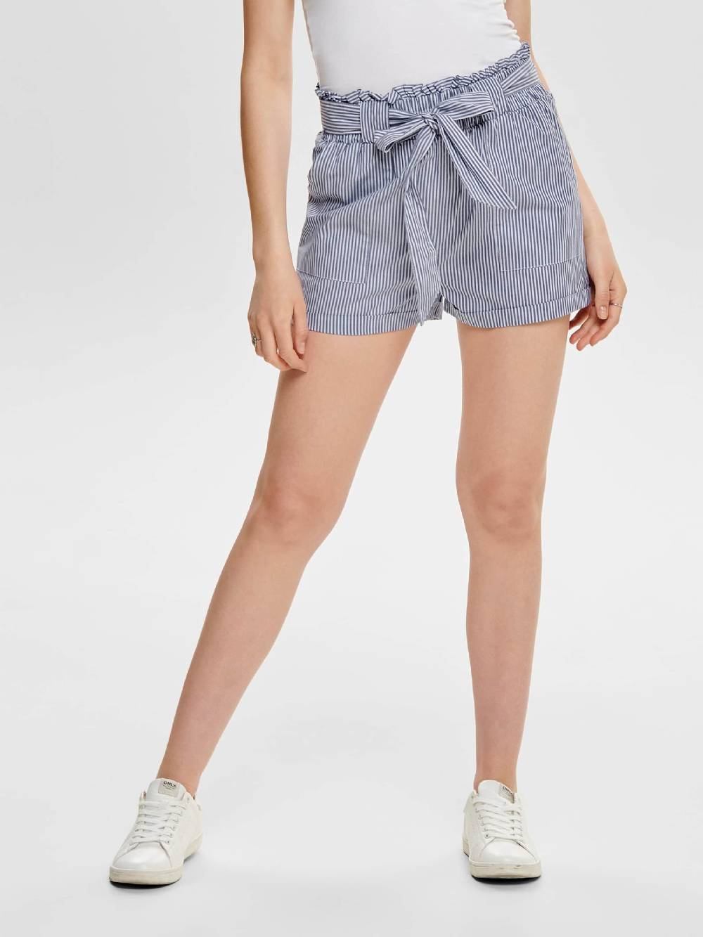 ONLY Loose fit Pants 'Smilla' in Dusty Blue 50% Rabatt mit kostenlosem Versand