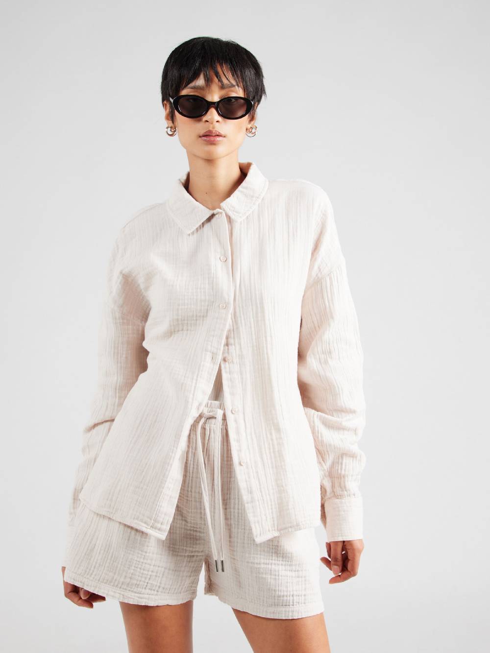 ABOUT YOU Regular Pants 'Felize' in Beige 50% Rabatt für begrenzte Zeit