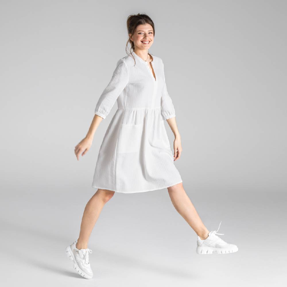 LIVING CRAFTS BLOSWEN - Seersucker Kleid - White Clearance-Verkauf