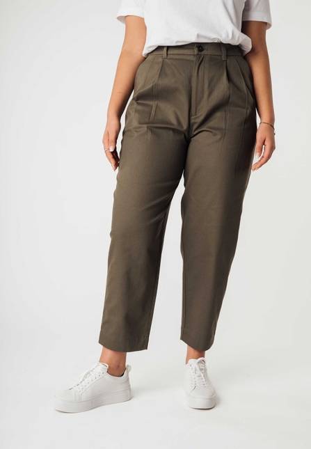 Melawear Hose mit hohem Bund und Bundfalten NEHA