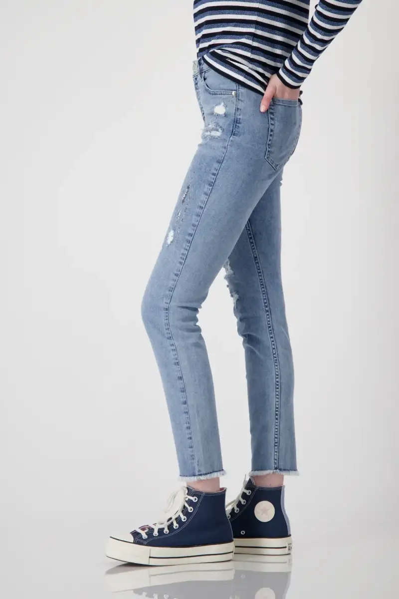 Monari Jeans mit Rissen und Schmuck Osterangebot