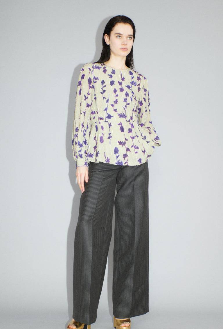 Odeeh Flower Items on Crushed Crepe Bluse, Almond 2025