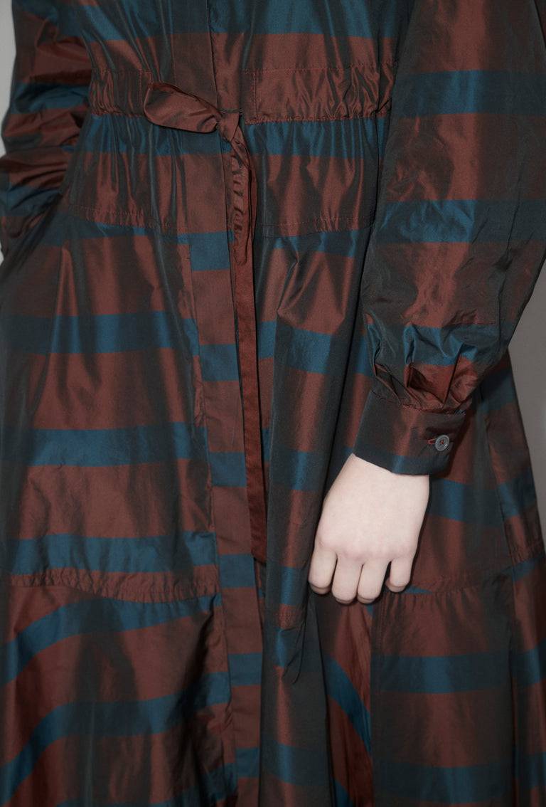 Odeeh Striped Taffeta Kleid, Burgundy Kauf eins, bekomm eins gratis