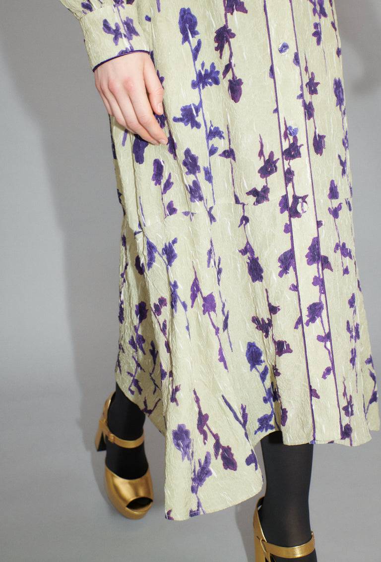 Odeeh Flower Items on Crushed Crepe Kleid, Almond Begrenzte Freigabe