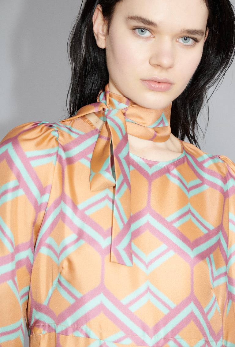 Odeeh Ribbon Zig Zag Kleid, Pale Peach Begrenztes Angebot
