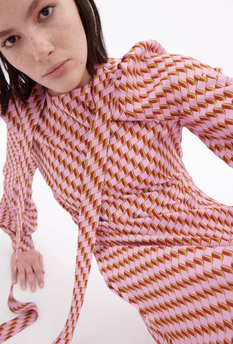 Odeeh Diagonal Waves Kleid, Candy Hotsell