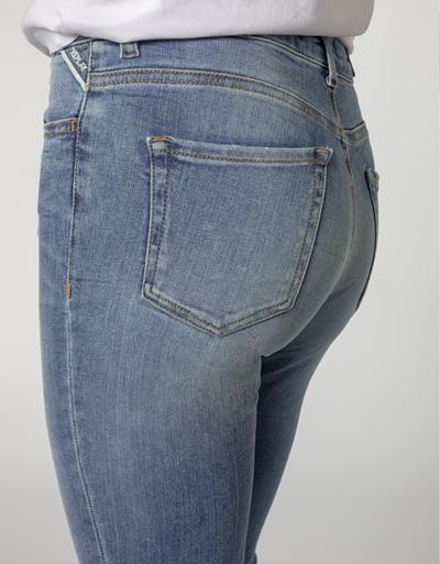 Replay Jeans im schmalen Schnitt Vierteljährliche Förderung
