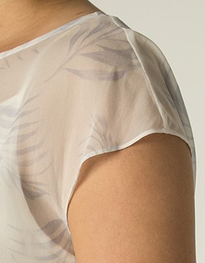 JOOP Bluse in floralem Dessin Exklusivangebot
